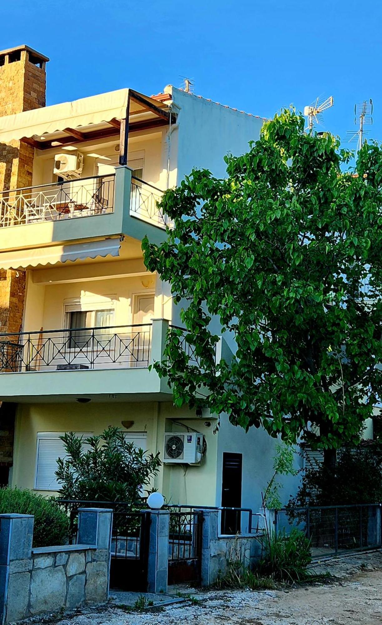 Pine Beach Holiday Home 2 Bedrooms 50 Meters To The Beach Kalyves Polygyrou Bagian luar foto